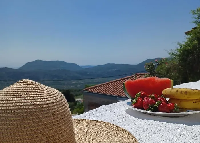 Eirinis - σπίτι της ειρήνης Дом отдыха Agios Petros (Lefkada)